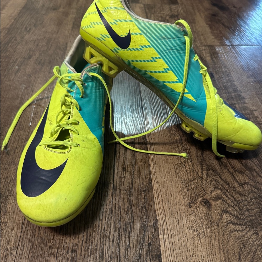 Nike mercurial vapor 7 volt